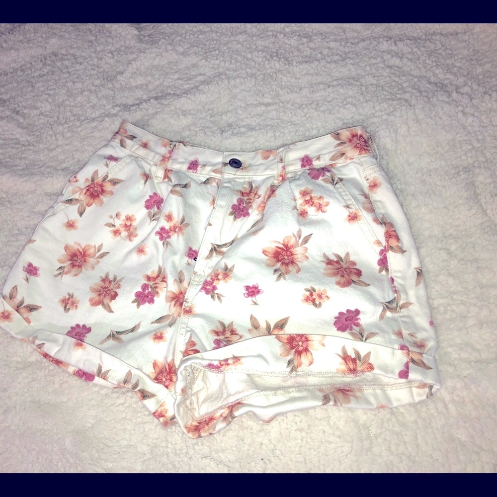 American Eagle Floral Jean shorts